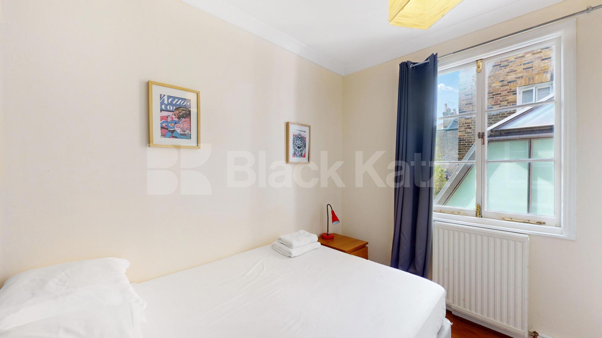 Stylish 3 bedroom flat on quiet residential street in Camden  Rochester Road, Camden